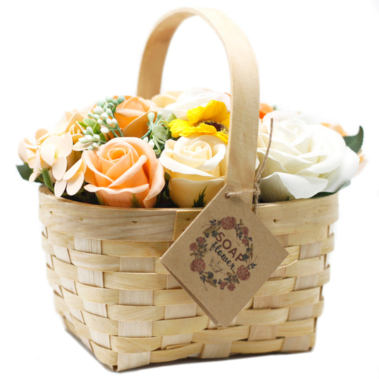 Bouquet dans un panier en osier - grosse orange