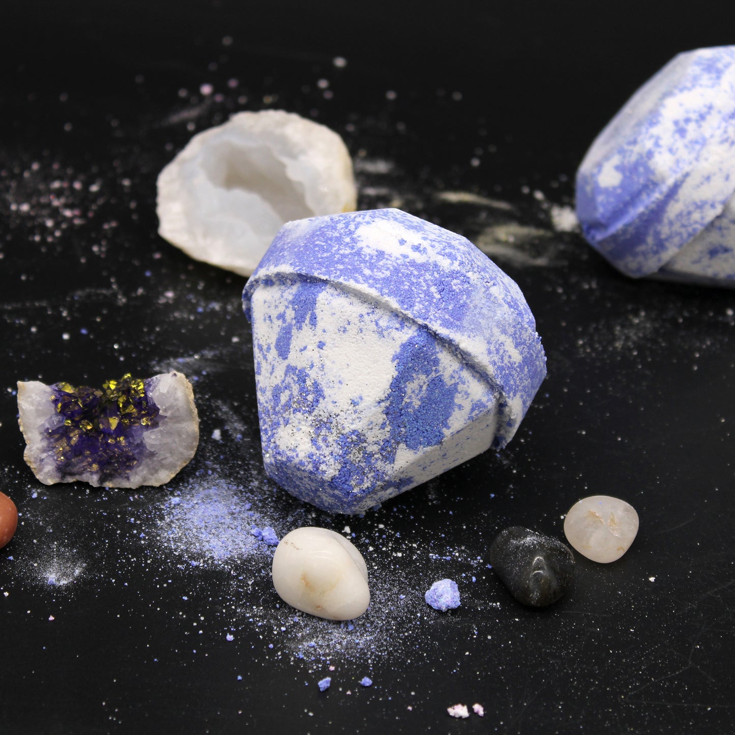 Gemstone Bath Bomb - White and Blue